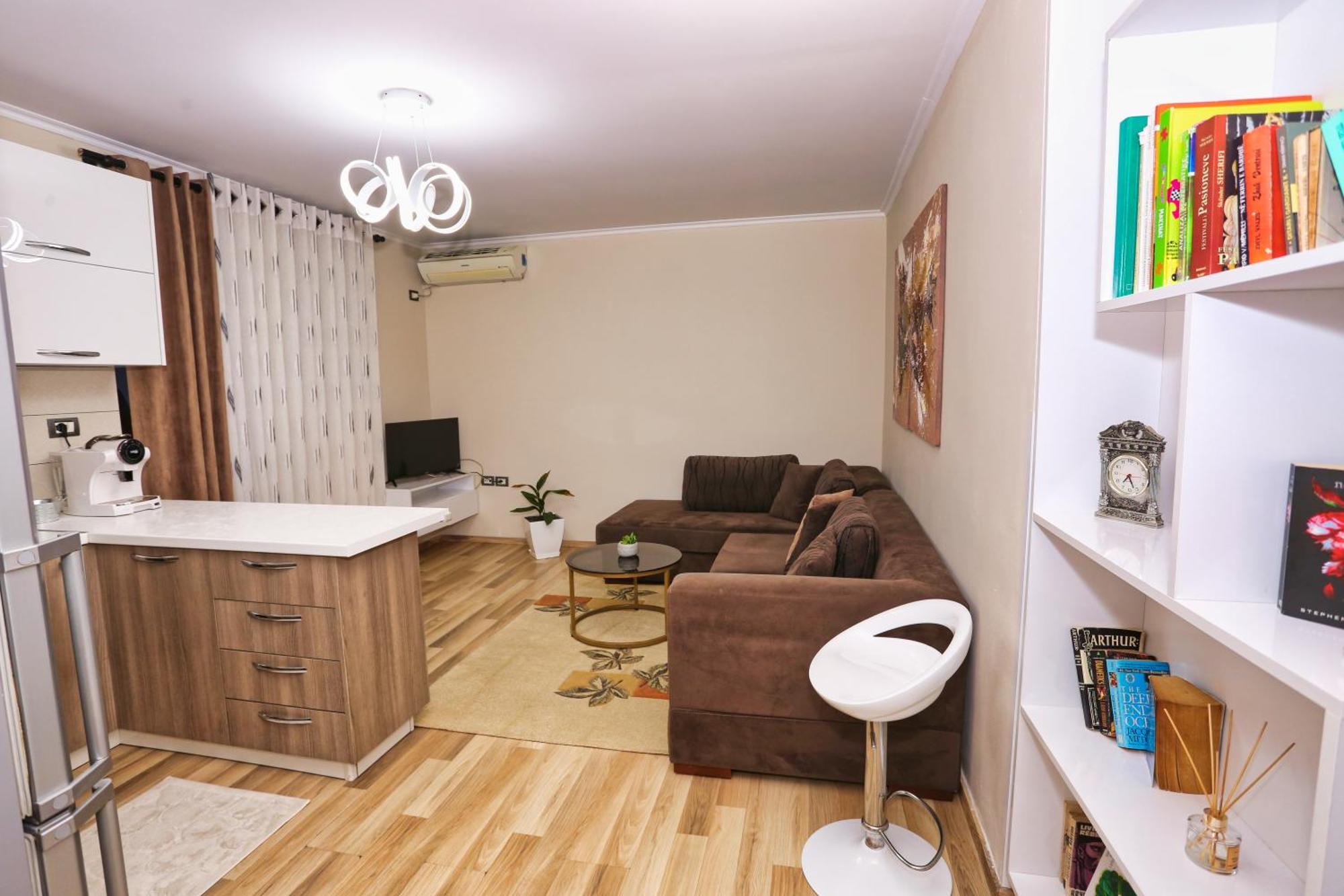 R&B City Center Apartment Tirana Exterior photo