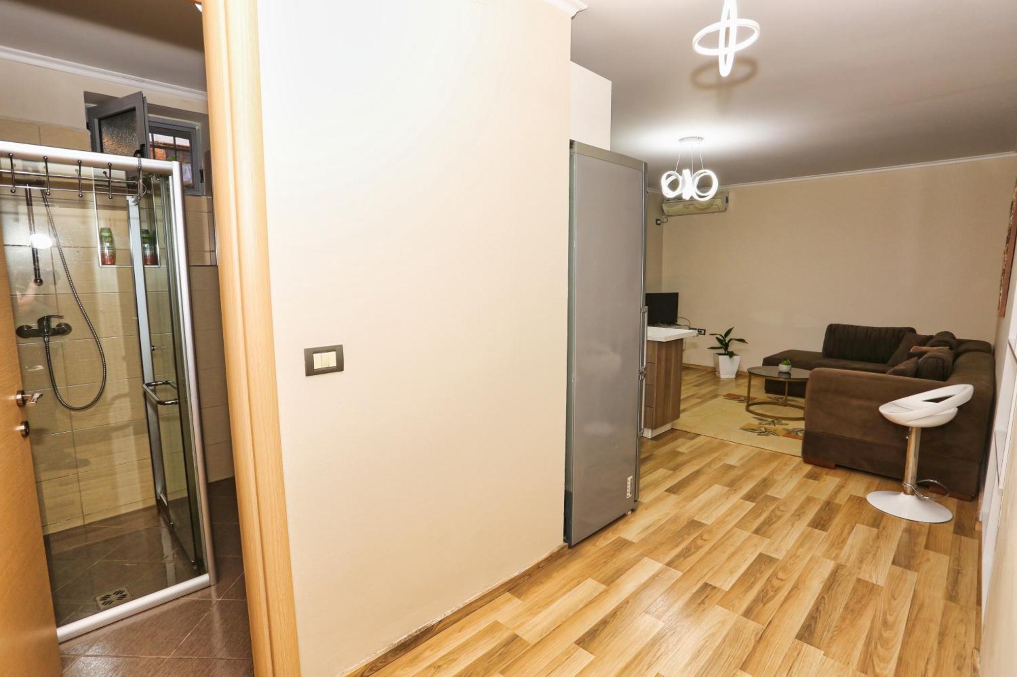 R&B City Center Apartment Tirana Exterior photo